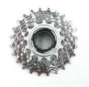 Sunrace Screw On Cluster - 7 Speed - 13 - 25T - Chrome